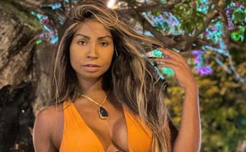 Musa do Carnaval carioca é encontrada morta em casa