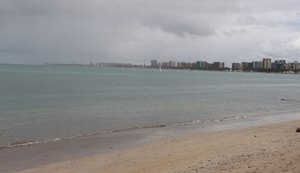 Verão começa com pancadas de chuvas em Alagoas