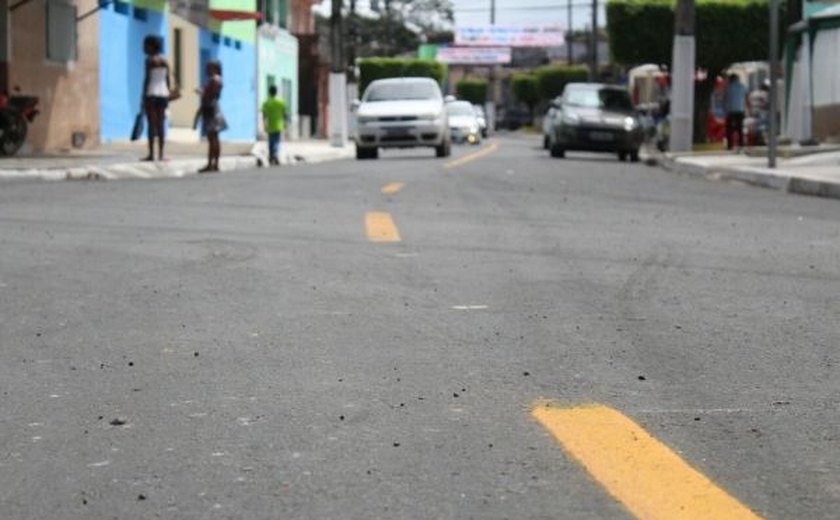 Renan Filho inaugura 10 km de vias urbanas asfaltadas nesta terça-feira (10) em Batalha