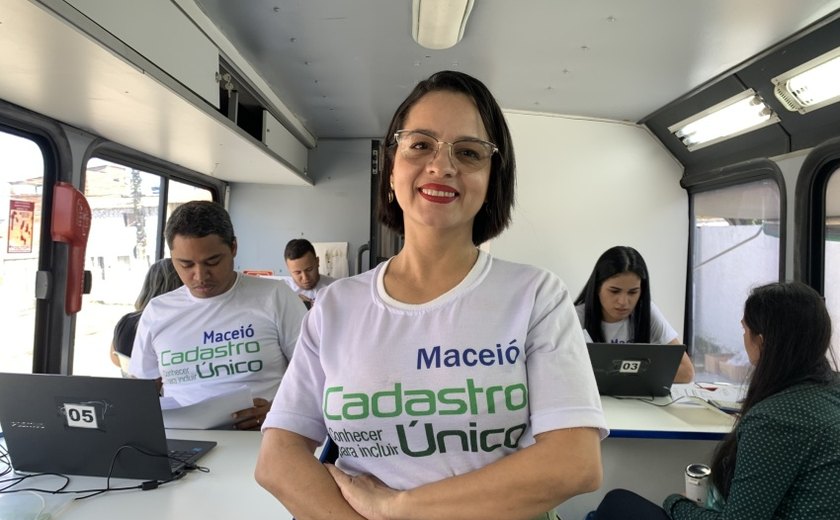 Moradores do Jacintinho são beneficiados com ação itinerante do Cadastro Único