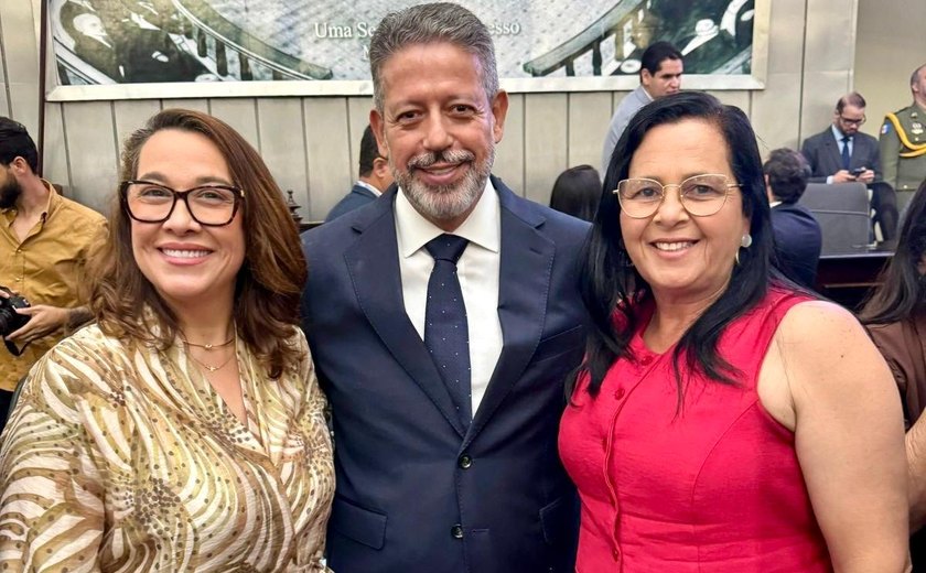 Edilza Alves prestigia homenagem da ALE a Arthur Lira, importante aliado de Lagoa da Canoa em Brasília