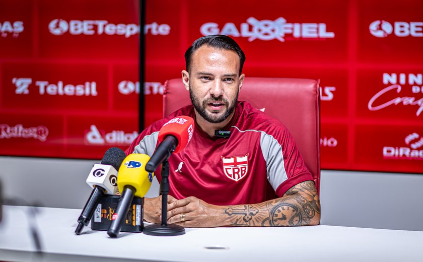 Giovanni destaca força do grupo e confiança do CRB na reta final da Série B