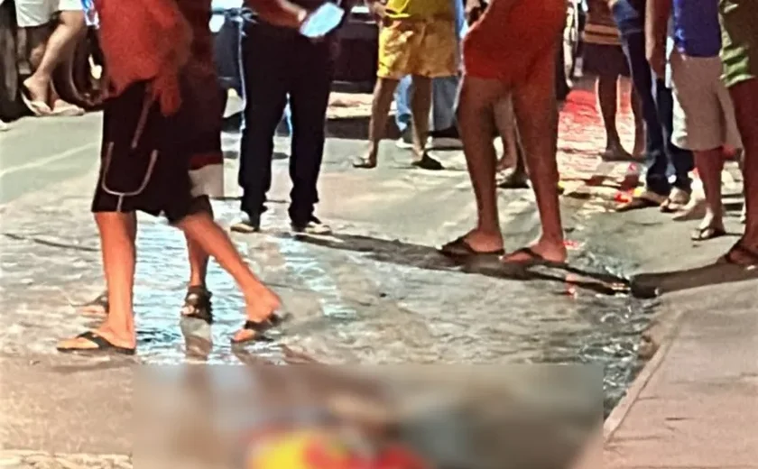 Homem é morto a tiros em via pública; suspeitos fugiram após o crime