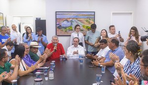 Deputado Paulão libera emenda para pavimentação de ruas em Arapiraca