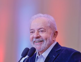 Onda Lula ainda não chegou ao fim e pesquisa Datafolha estimula voto útil para vitória em primeiro turno