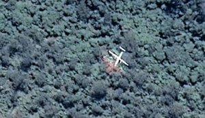 Avião 'fantasma' é achado no meio de floresta pelo Google Maps