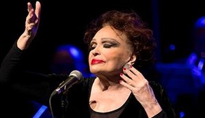 Aos 96 anos, Bibi Ferreira é internada no Rio de Janeiro