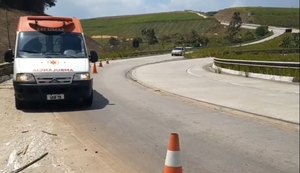 Homem fica ferido após cair de moto em Messias