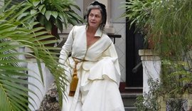 'Ti-Ti-Ti': Cecília foge da clínica e sai à procura de Victor Valentim