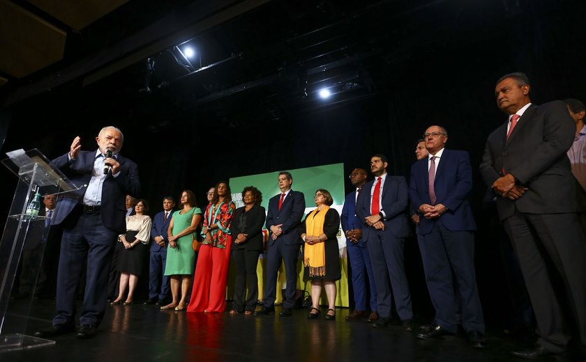 Presidente eleito Lula anuncia mais 16 ministros da futura gestão