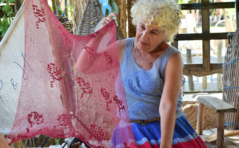 Oficina gratuita resgata tradição da Renda Singeleza com a Mestra Soninha na Casa Tanto