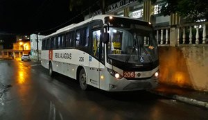 Policial ferido em assalto a ônibus é transferido do HGE para Santa Casa