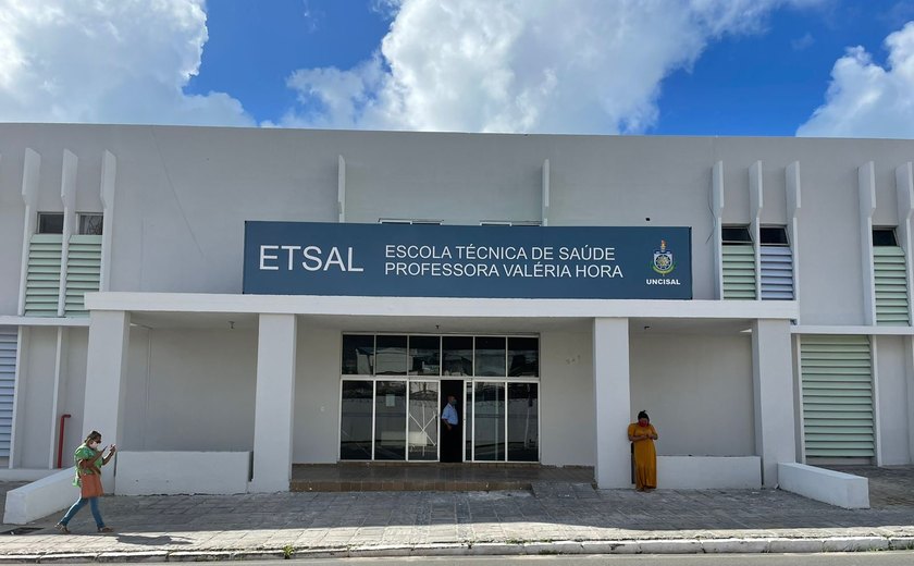 Escola Técnica da Uncisal promove curso gratuito de acolhimento e equidade em saúde
