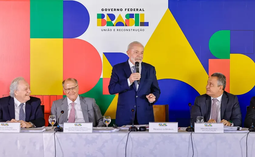 Prioridade do governo em 2025 é baratear os alimentos, diz Lula