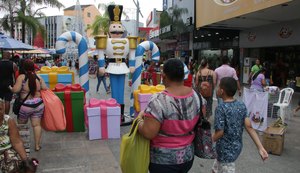 Centro de Maceió lotado às vesperas do Natal