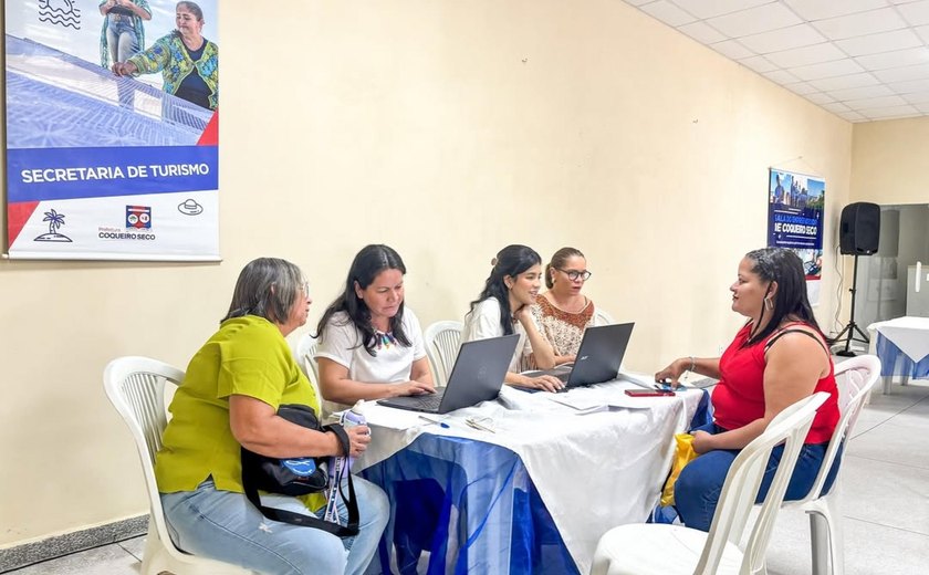 Governo de Alagoas realiza emissão de carteiras do PAB no Pontal da Barra