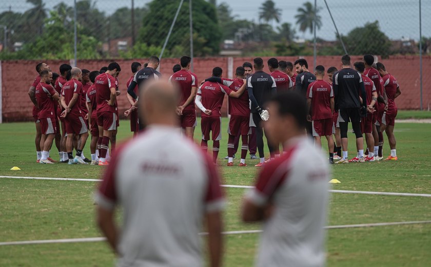 CRB renova contrato com dois atacantes até 2027