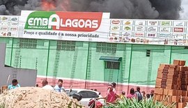 Bombeiros são acionados para conter incêndio em distribuidora de embalagens