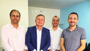 Urbanitários denunciam práticas antissindicais da Equatorial ao Superintendente do Trabalho em Alagoas