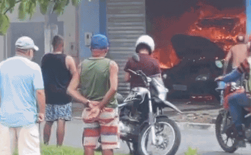 Incêndio destrói oficina de lanternagem e pintura em Arapiraca; ninguém ficou ferido