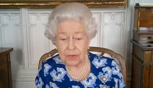 Rainha Elizabeth participa de reunião online para agradecer voluntários durante pandemia