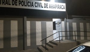 Preso acusado de ameaçar com faca e estuprar filha em Arapiraca