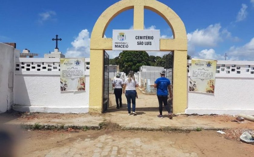 Dia de Finados: missas, orações e dia de evangelização no Cemitério São Luís no bairro Santa Amélia
