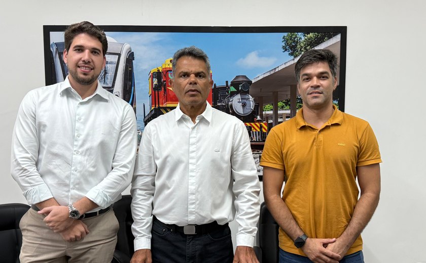 Diretor-Presidente participa da assinatura de contrato para reforma da sede histórica da CBTU em Maceió