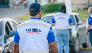 Lei Seca prende em flagrante homem que dirigia sob efeito de drogas na Pajuçara