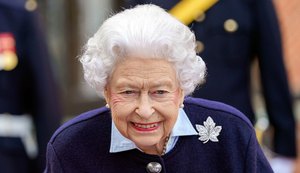Rainha Elizabeth II testa positivo para Covid-19