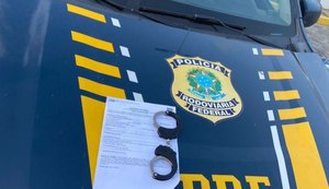 Motorista bêbado bate em viatura e é preso pela PM e PRF em Rio Largo