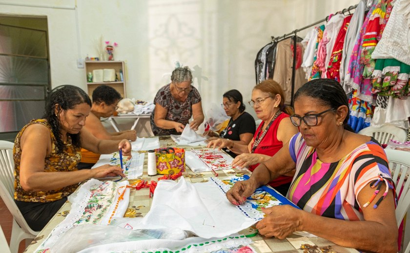 Ciclos de oficinas fortalecem iniciativas culturais em quatro bairros de Maceió