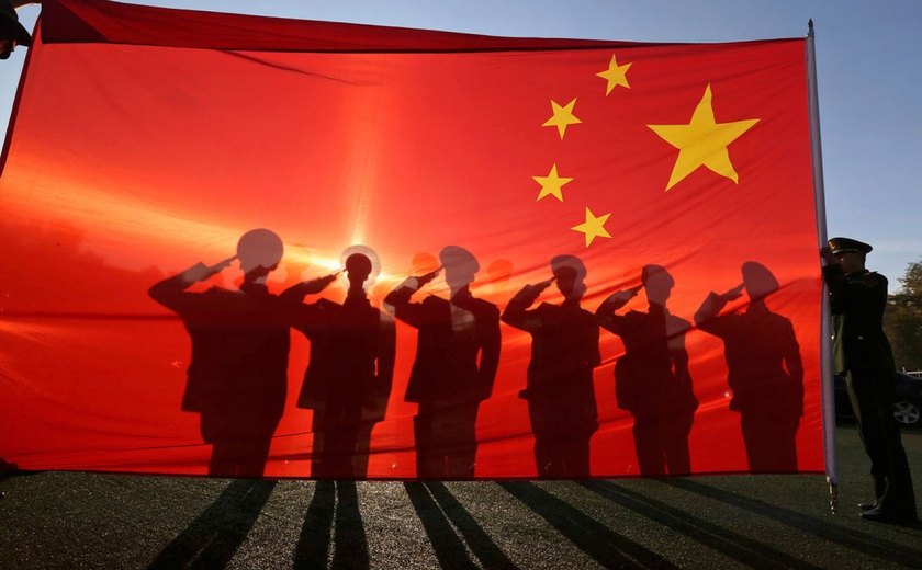 China estuda adotar penas de três anos por desrespeito a hino e bandeira