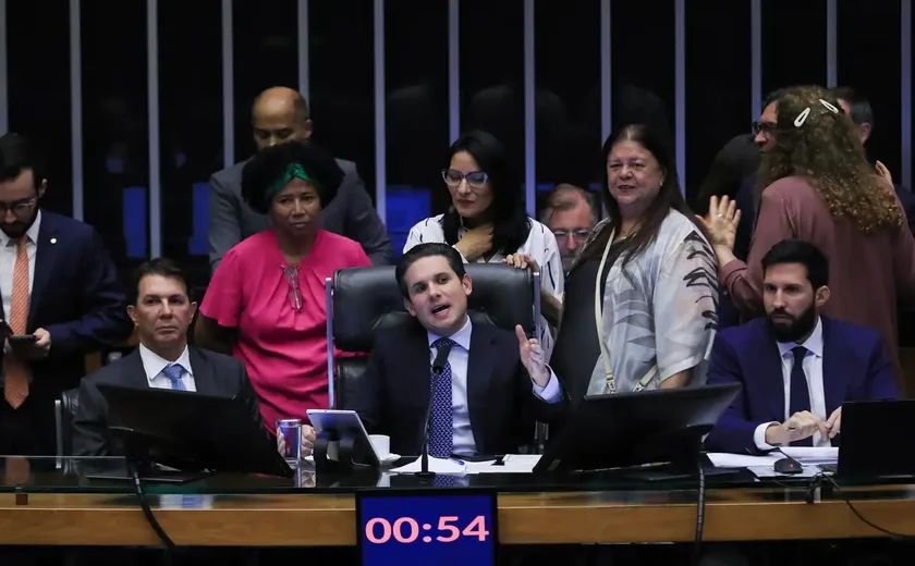 Câmara aprova regras para julgamentos do STF e envia texto ao Senado