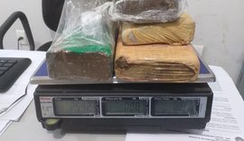 Polícia prende suspeitos de tráfico de drogas com 2,5 kg de maconha em Maceió