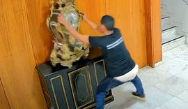 Moraes manda prender homem que quebrou relógio histórico do Planalto