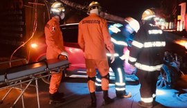 Condutor colide em poste em rua do Farol e parte do bairro fica sem energia elétrica