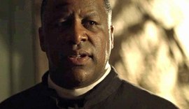 Padre Ramiro descobre identidade de serial killer e fica em choque
