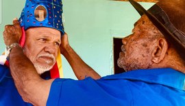 Ator Chico de Assis retrata poesia pelos recantos de Palmeira dos Índios