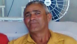 Motivado por ciúmes, homem invade casa e mata idoso com golpes de enxada