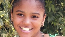 Lady Daiane de 'Senhora do Destino' aparece irreconhecível e casada com uma mulher