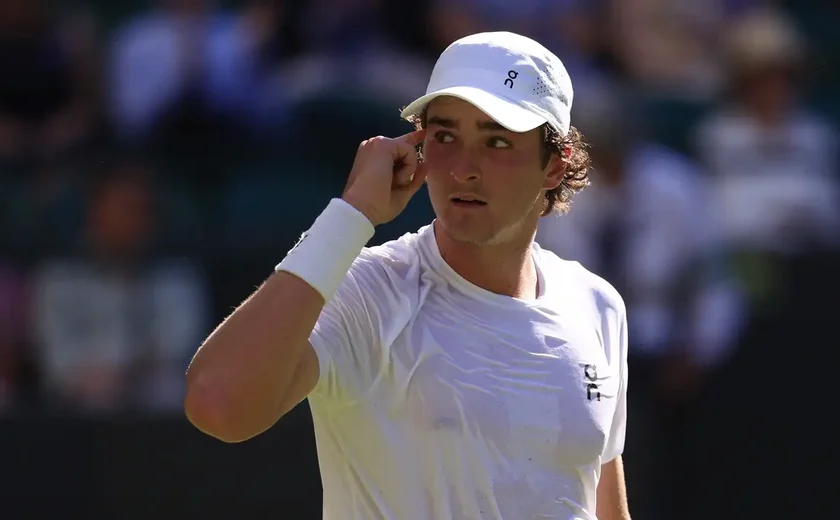 Bia Haddad e João Fonseca estreiam bem e avançam para 2ª rodada de Wimbledon