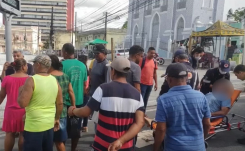Duas pessoas são atropeladas nesta quinta-feira (09) no Centro de Maceió