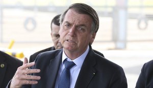 Cirurgia de Bolsonaro é concluída após cinco horas
