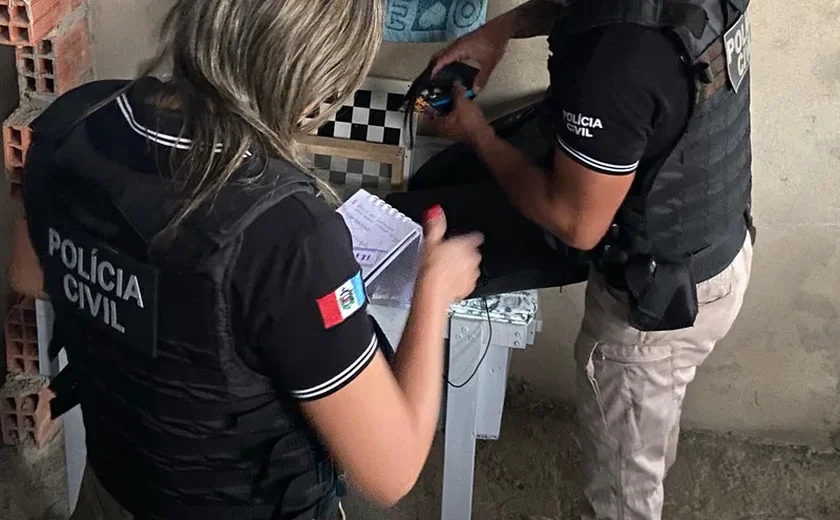 Aparelhos eletrônicos apreendidos em operação contra pornografia infantil serão analisados para identificar suspeitos