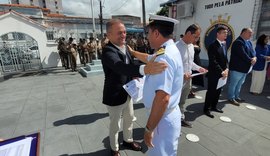 Administrador do Porto de Maceió recebe título de Tripulante Honorário da Capitania dos Portos