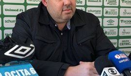 Tenório deve ficar e CSA acerta com Marlon e Alarcon