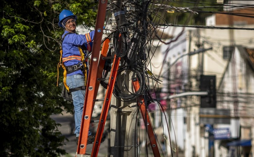 Furtos de cabos somam mais de 20 mil metros e deixam prejuízo à iluminação pública de Maceió