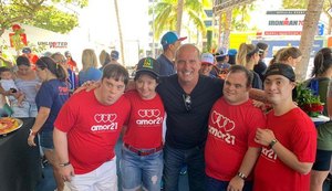 Ministro Onyx Lorenzoni assiste a evento de Triatlo em Maceió