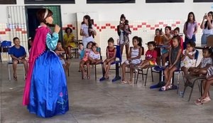 Crianças desabrigadas pelas chuvas: Instituto Mandaver cria programação para entreter os pequenos no Vergel
